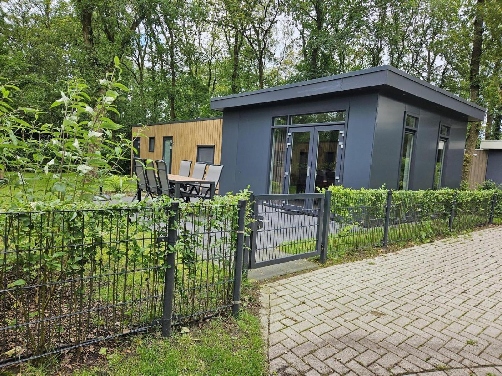 Park Drentheland Hotel Zorgvlied Exterior photo